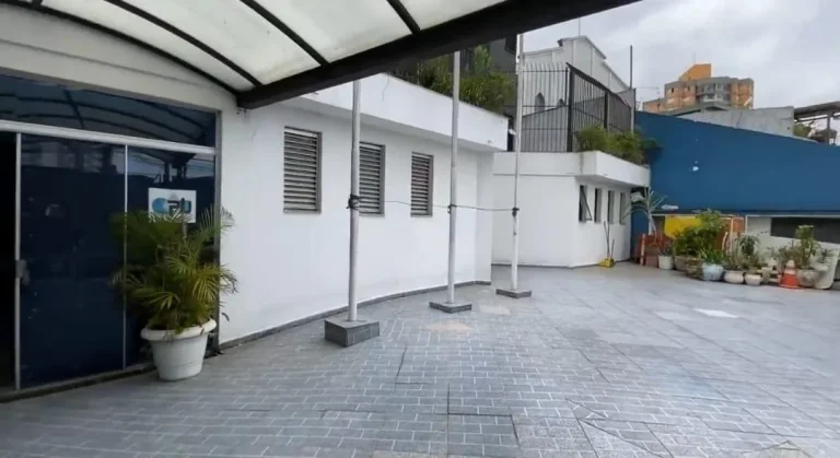 Imagem Prédio para Venda em São Paulo / SP no bairro Vila Gomes