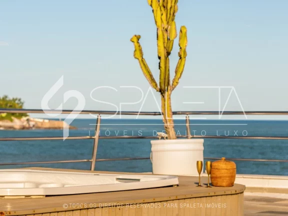 Imagem Belíssima mansão mobiliada com 10 suítes e vista para o mar à venda na Praia do Pernambuco no Guarujá