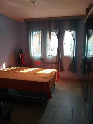 Imagem Sobrado à venda 2 Quartos, 1 Suite, 4 Vagas, 211M², Cerâmica, São Caetano do Sul - SP