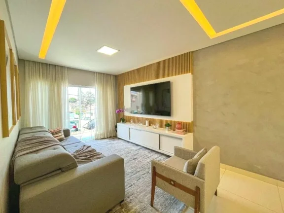 Imagem Charmosa residência no Jardim Paraíso, com 3 suítes, garagem para 5 carros, churrasqueira, cozinha planejada.