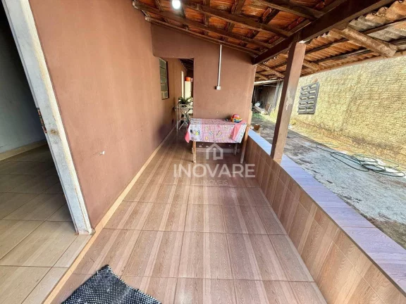 Imagem Casa com 3 dormitórios à venda, 240 m² por R$ 280.000,00 - Setor Novo Horizonte - Itumbiara/GO
