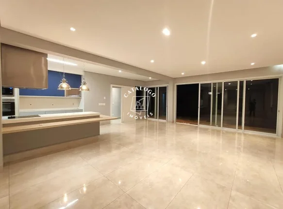Imagem Casa em Condomínio a Venda no bairro Residencial e Empresarial Alphaville - Ribeirão Preto, SP