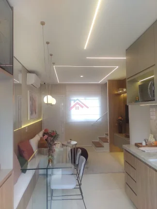 Imagem Casas à venda condomínio fechado Villagio Eucaliptos - Área útil 58 m2 com 2 dormitórios sendo 1 suí