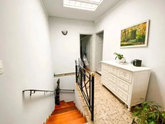 Imagem Sobrado com 3 quartos e 4 banheiros à Venda, 220 m² - Gonzaga em Santos