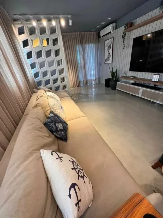 Imagem Cobertura duplex com 3 dormitórios sendo 1 suíte e 2 vagas de garagem em Mariscal/SC