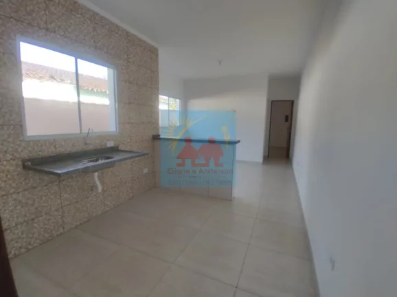 Imagem Casa a apenas 800 metros da deslumbrante praia de Mongaguá, 299mil