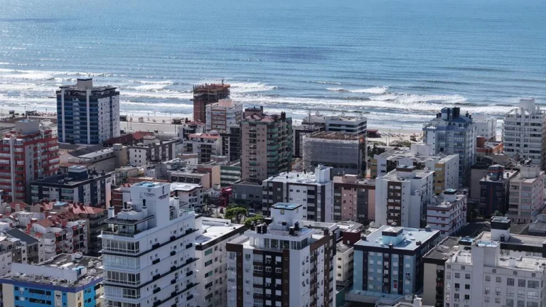Imagem Apartamento 2 Dormitórios - Bairro Centro