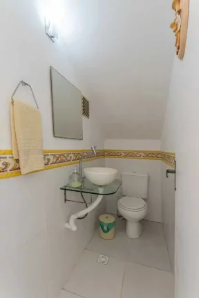 Imagem Casa com 4 dormitórios sendo 2 suítes e 2 vagas de garagem no Bairro Nações em Balneário Camboriú
