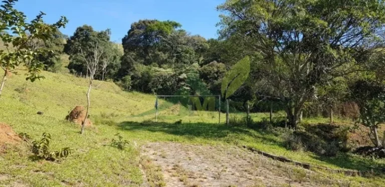 Imagem Sítio Encantador à Venda em Piracaia - Perímetro Urbano