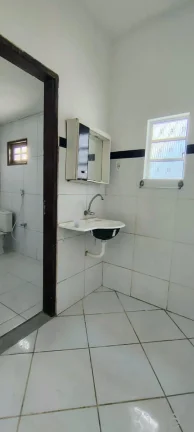 Imagem Casa à venda de esquina na Ponta Grossa, 3/4, sala ampla, garagem e DCE, 323m2