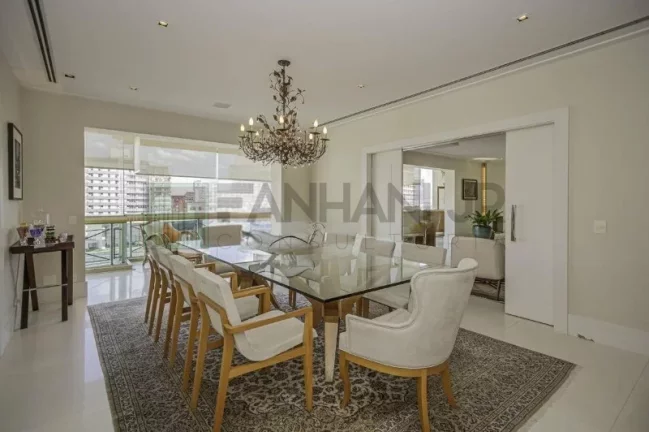 Imagem Apartamento de alto padrão à venda em São Paulo-SP, Jardim Europa: 3 quartos, 3 suítes, 5 salas, 7 banheiros, 5 vagas, 460m². Venha conferir!