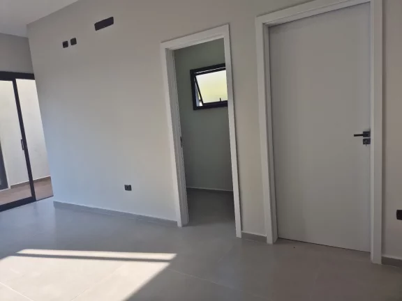 Imagem Casa térrea à venda com 4 quartos, sendo 2 suítes, no condomínio Alto da Floresta, Bom Jesus dos Perdões - SP