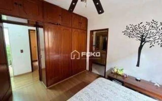 Imagem Casa com 4 dormitórios para alugar, 224 m² por R$ 5.560,00/mês - Jardim Maria Helena - Guarulhos/SP