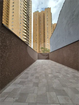 Imagem Sobrado à venda com 2 quartos, sendo 2 suítes, em Butantã, São Paulo - SP