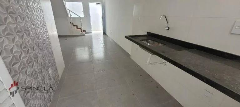 Imagem Sobrado com 2 dormitórios à venda, 78 m² por R$ 320.000,00 - Mirim - Praia Grande/SP
