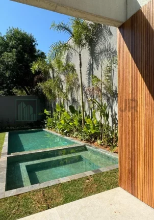 Imagem Imperdível: Casa à venda em São Paulo-SP, Alto de Pinheiros, 4 quartos, 4 suítes, 4 salas, 6 banheiros, 5 vagas, 450m².