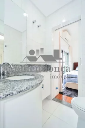 Imagem imóvel excepcional no coração de Perdizes Nobre com 3 suítes e 4 vagas, 230m².