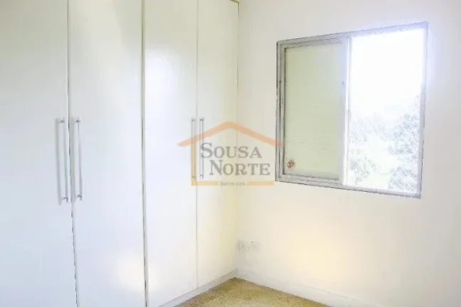 Imagem Apartamento originalmente com 4 dormitórios, sendo 1 suíte, 1 dos dormitórios e banheiro foram tr...