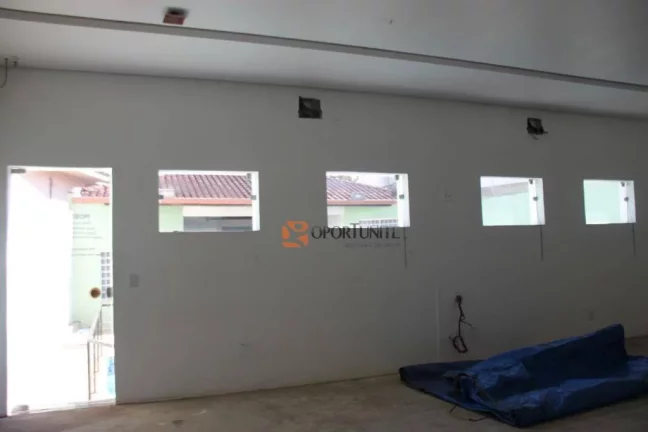 Imagem Casa comercial e ou residencial com piscina, sauna...