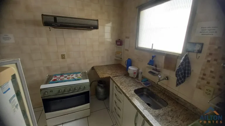 Imagem Apartamento com 2 Quartos + Quarto de Empregada à Venda na 3° Quadra do Mar na Praia do Morro - Guarapari-ES