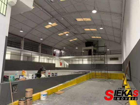 Imagem Galpão Comercial em Condomínio à Venda em São Paulo-SP, na Vila Formosa! Com 8 Banheiros e 650,00 m² de Área!