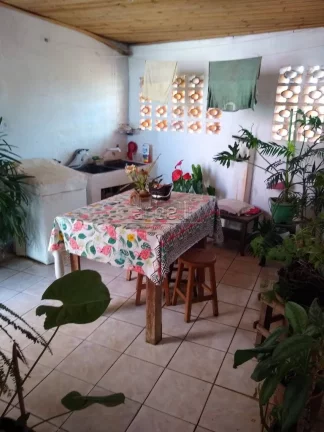 Imagem Casa térrea com 195 metros quadrados de área total, 3 quartos, ampla sala, cozinha, área de servi...