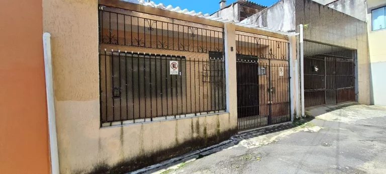 Imagem Oportunidade única! Casa à venda em Santo André-SP, na Vila Luzita, com 1 quarto, 1 sala, 1 banheiro e 90,00 m² de área