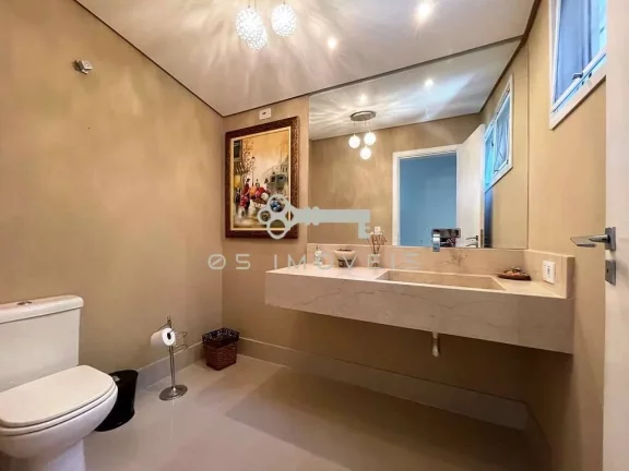 Imagem Casa no Miolo da Granja Viana. 05 suítes + piscina, gourmet, quadra tênis!