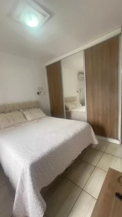 Imagem Casa com 2 dormitórios sendo 1 suíte e 2 vagas - Aventureiro | Joinville/SC