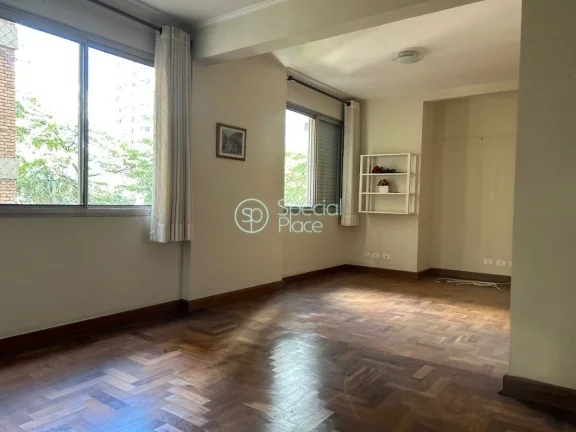 Imagem Ótimo apartamento com 109m² em Moema Pássaros Living amplo com janelões, o terceiro dormitório ...