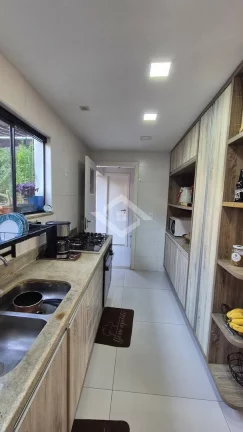 Imagem Linda casa rodeada pela natureza!!!