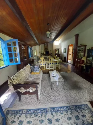 Imagem VENDO ESTA LINDA CASA NO BAIRRO CASCATINHA - NOVA FRIBURGO RJ.