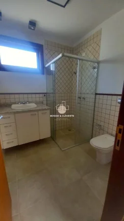 Imagem Casa de Alto Padrão Reformada com 3 Suítes no Condomínio Flamboyant Atibaia