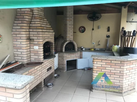 Imagem Otima casa com alto Padrão toda reformada com ótima localização.