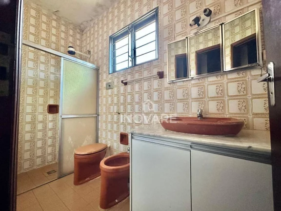 Imagem Casa à venda, 274 m² por R$ 650.000 - Centro - Itumbiara/GO