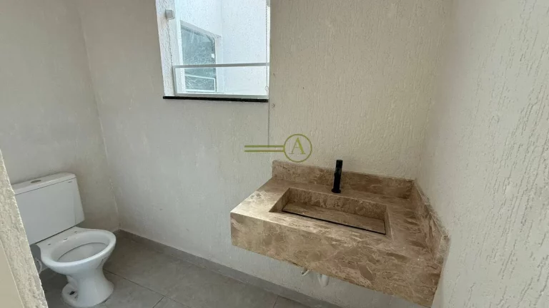 Imagem Oportunidade casa térrea apenas 100 metros da praia, totalmente reformada