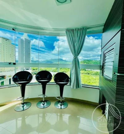 Imagem Raridade em Balneário Camboriú – Um por Andar, 50m da Praia, 3 Suítes!