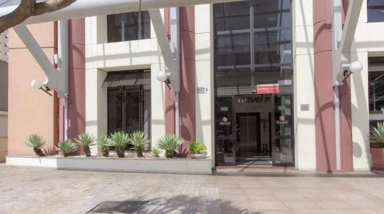 Imagem Apartamento disponível para venda no Live Lodge Flat Ibirapuera, com 26m², 1 dormitório e 1 vaga de garagem