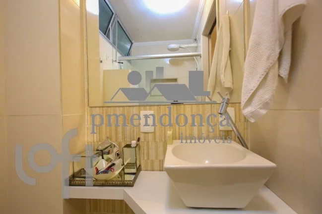 Imagem Apartamento à venda em Pinheiros com 2 quartos e 1 vaga ,81m2