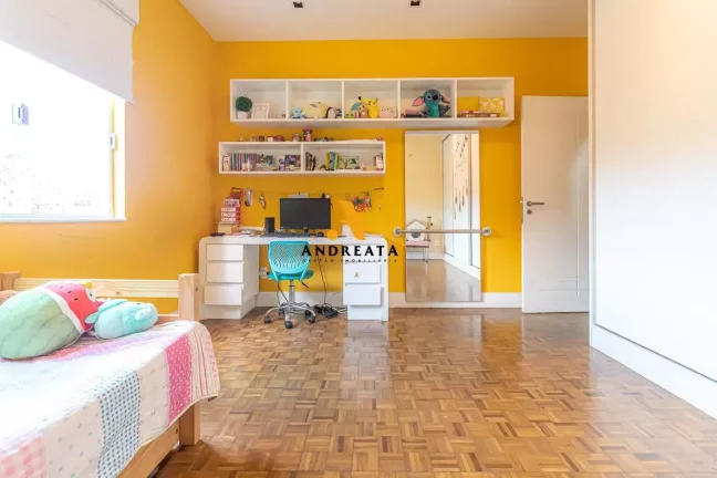 Imagem Apresentamos este triplex de 595m² no Humaitá