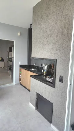 Imagem Casa em condomínio fechado á venda com 3 quartos em Forquilhas