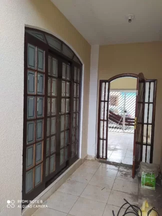 Imagem Sobrado com 3 dormitórios à venda, 188 m² por R$ 600.000,00 - Vila Urupês - Suzano/SP