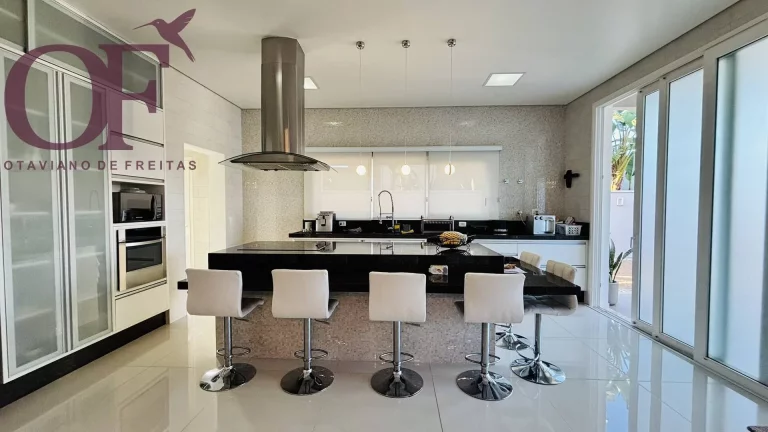Imagem Casa no condomínio Quinta das Paineiras - 1099m² - 4 Suítes - Jundiaí/SP