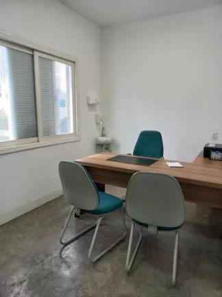 Imagem Sobrado para alugar, 270 m² por R$ 7.300,00/mês - Jardim - Santo André/SP