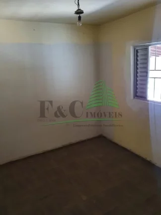 Imagem Casa para Venda em Limeira, Parque Hippolyto, 3 dormitórios, 2 banheiros, 4 vagas