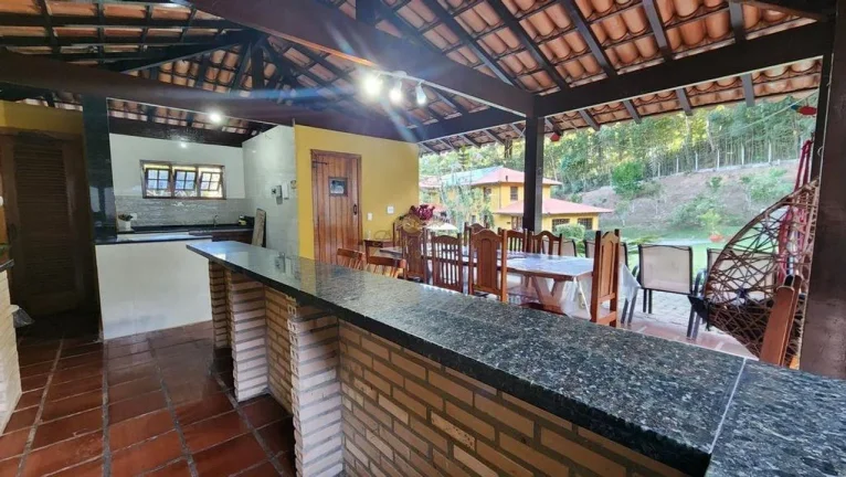Imagem Casa para Venda em Teresópolis / RJ no bairro Parque do Imbui