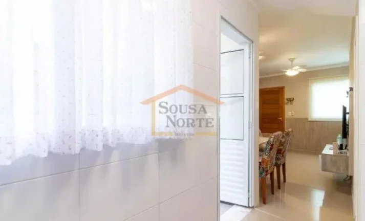 Imagem Casa em condomínio fechado com 62 m², 2 dormitórios, sendo 2 suítes, 3 banheiros, sala, cozinha ...