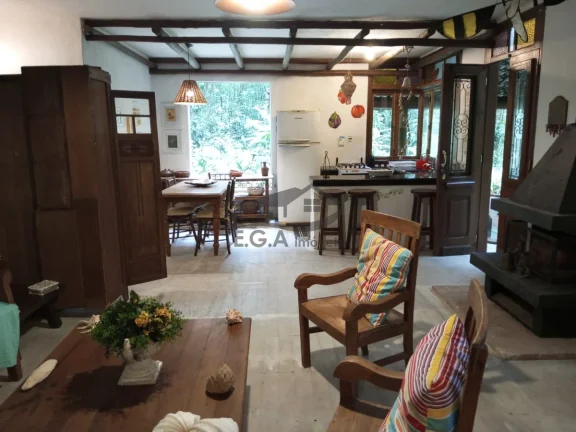 Imagem Casa no sertão da Barra do Una no meio da mata