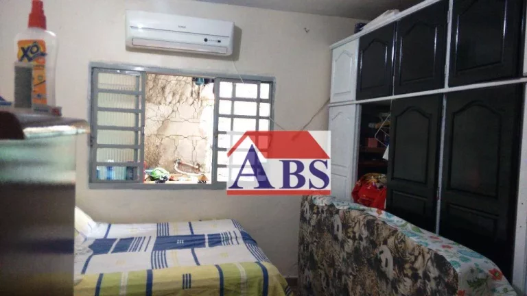 Imagem Casa com 2 dormitórios à venda, 121 m² por R$ 220.000,00 - Jardim Trinta e Um de Março - Cubatão/SP