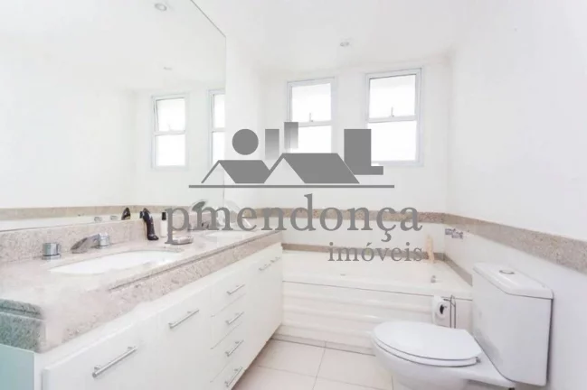 Imagem Alto Padrão em Perdizes com 4 suítes e 5 vagas, 225m²